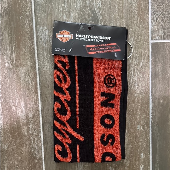 Harley-Davidson Vibrant Black and Orange Towel - Picture 1 of 5